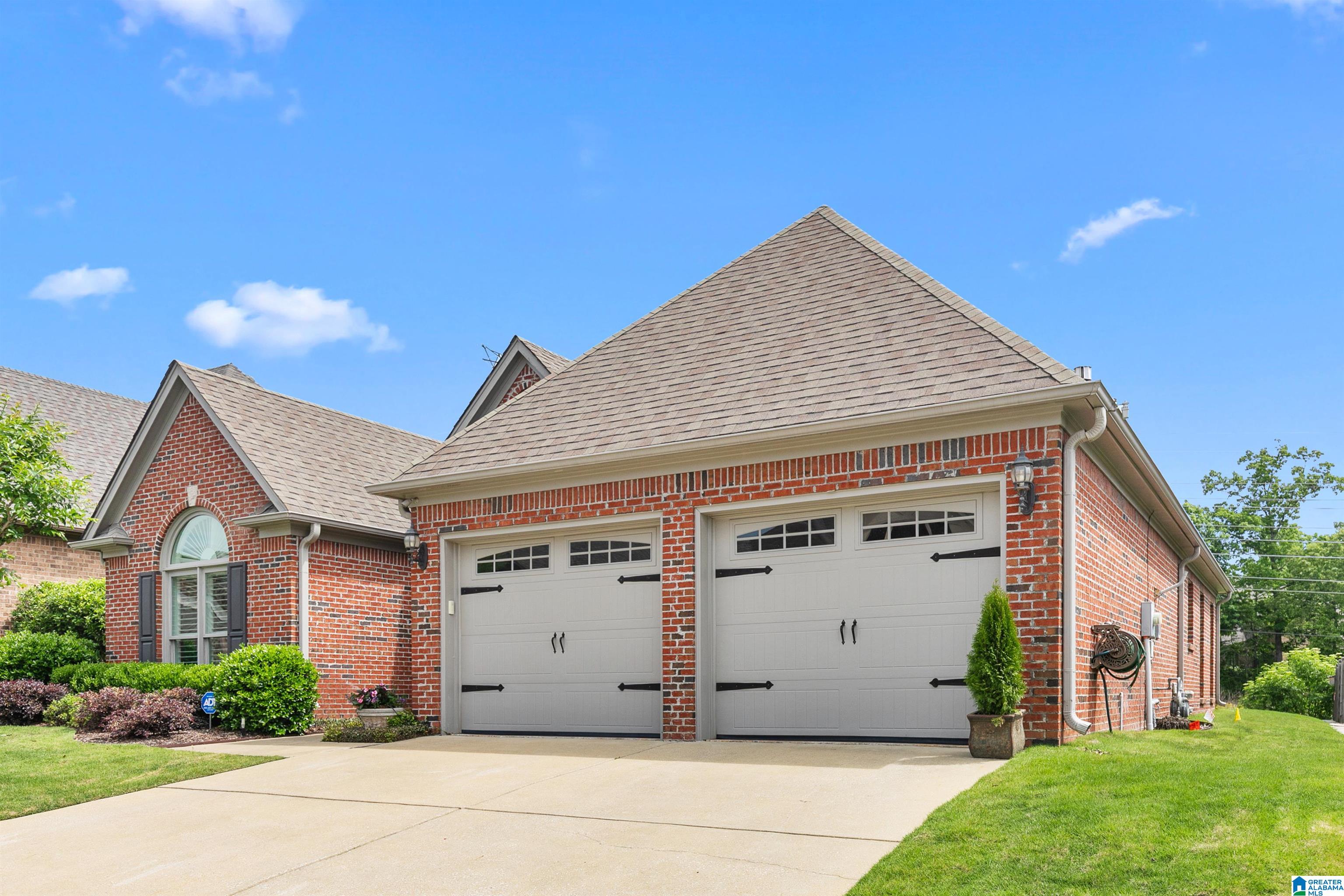 5246 Creekside Loop Birmingham, AL 35244 - Photo 2 of 39