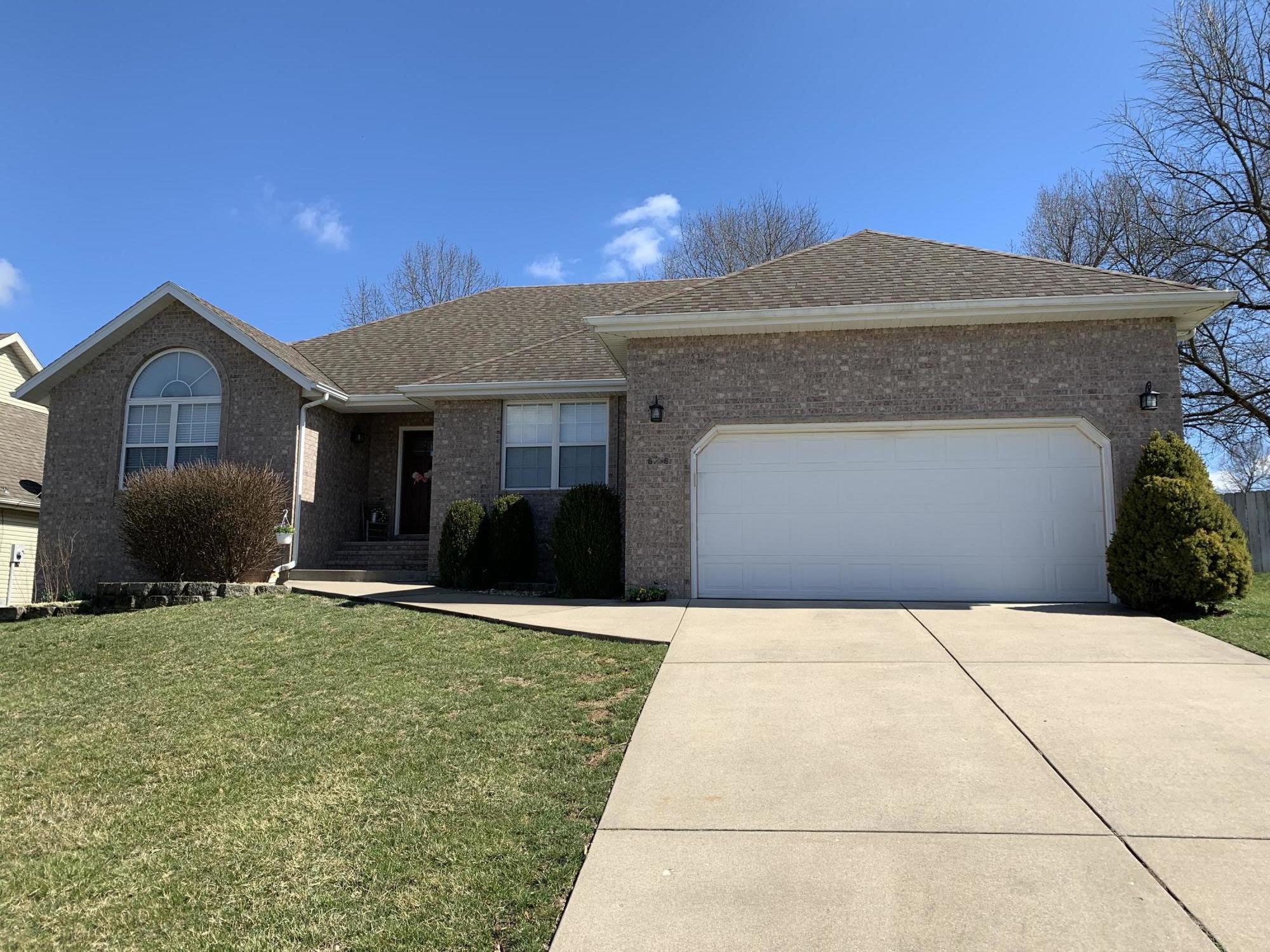 626 South Cherry Ridge Boulevard Springfield, MO 65809 - Photo 1 of 1 lee front house pic