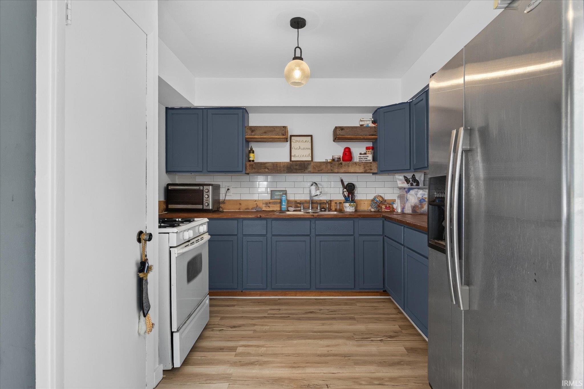 392 Fairmount Road Kingsford Heights, IN 46346 - Photo 8 of 22