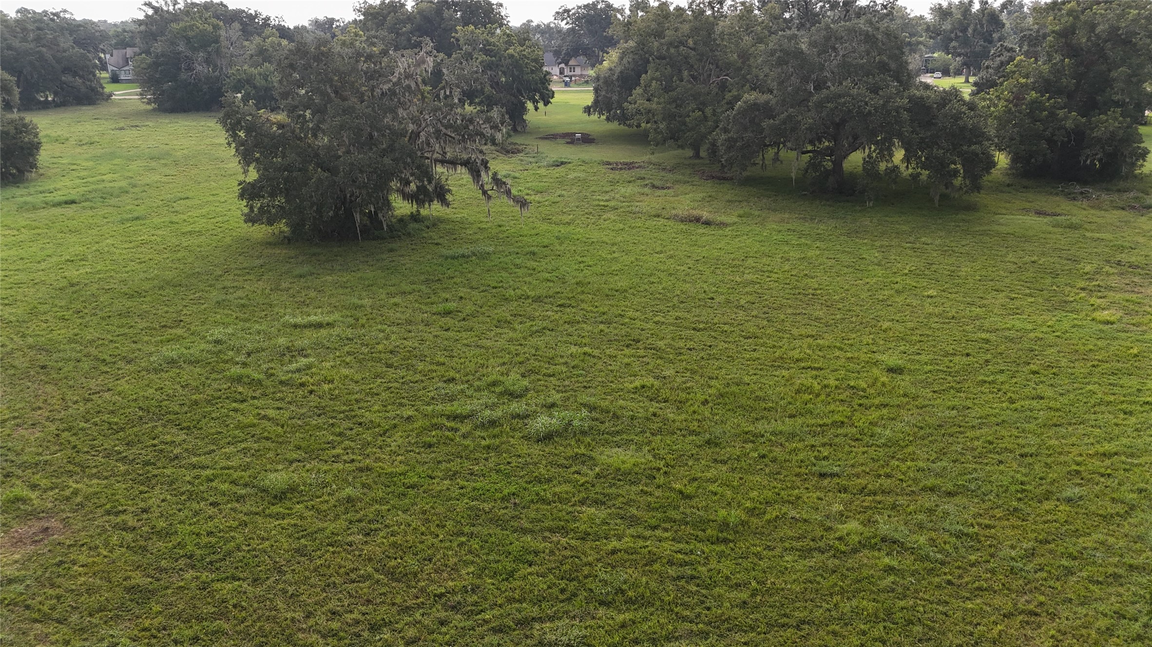 719 Rancho Chico Court Angleton, TX 77515 - Photo 2 of 19 Gallery Image 2