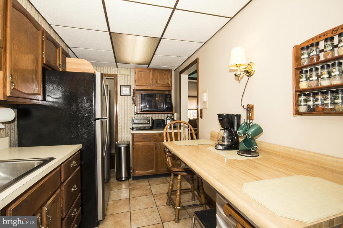 1832 Dunmere Road Dundalk, MD 21222 - Photo 17 of 30 Kitchen
