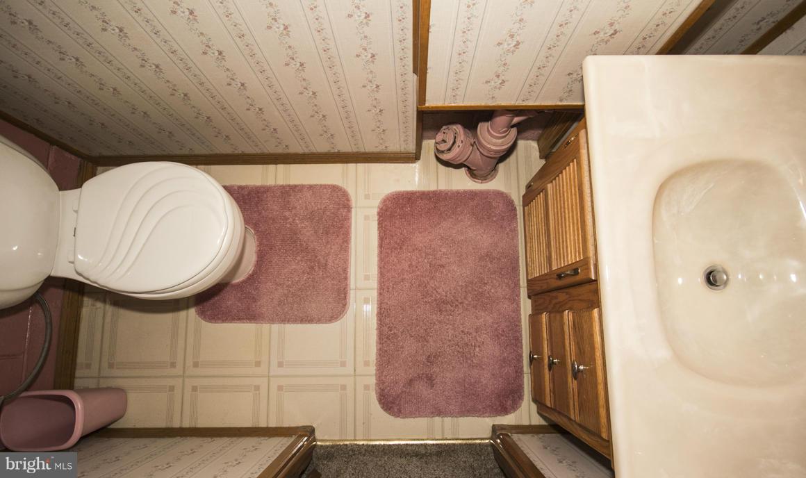 1832 Dunmere Road Dundalk, MD 21222 - Photo 21 of 30 Lower Level Powder Room