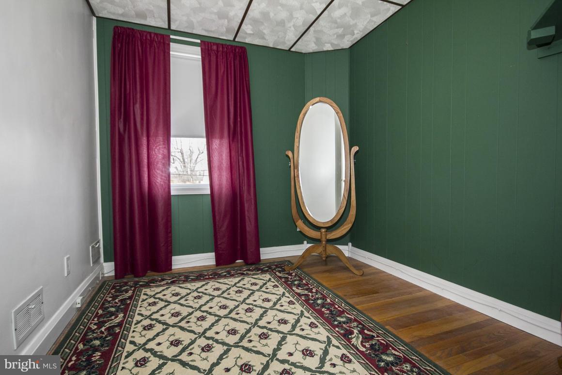 1832 Dunmere Road Dundalk, MD 21222 - Photo 30 of 30 Bedroom