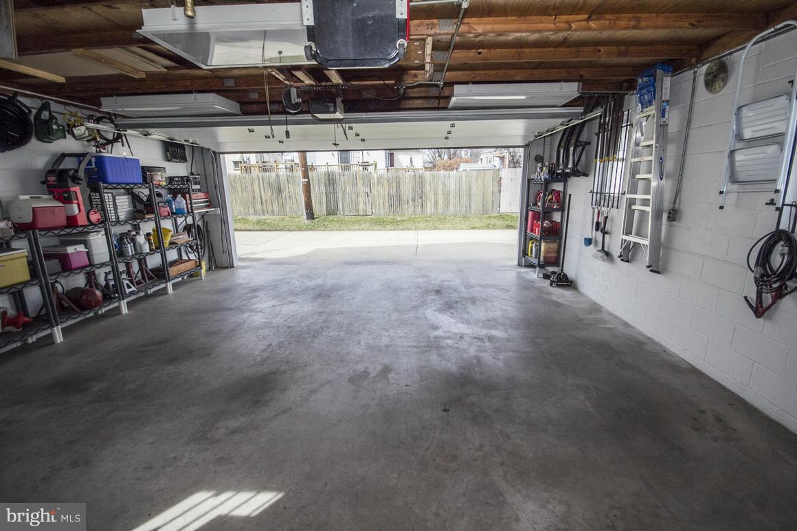 1832 Dunmere Road Dundalk, MD 21222 - Photo 6 of 30 2 Car Garage
