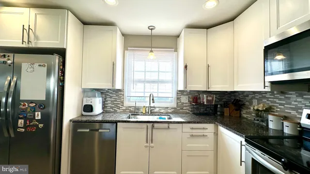 $545,990 | 1915 Huguenot Place, Severn, MD 21144