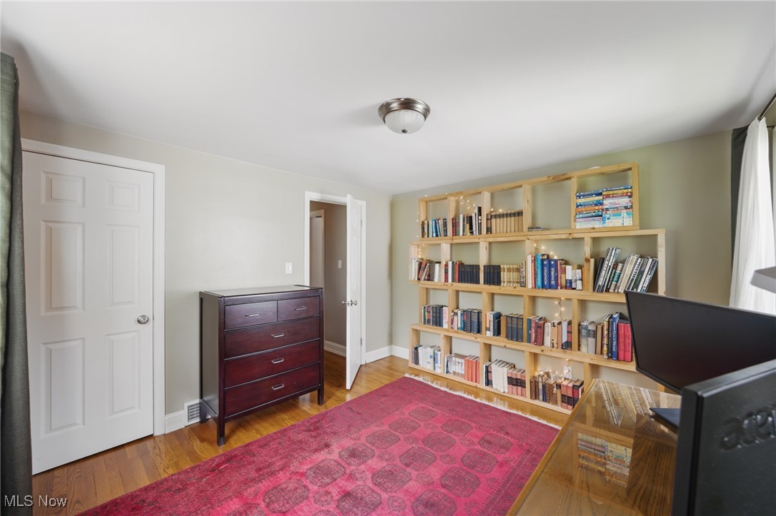 1315 Clearview Road Cleveland, OH 44124 - Photo 20 of 28