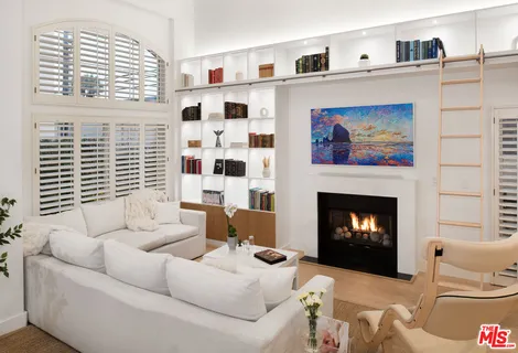 $2,495,000 | 838 17th Street, Unit 105, Santa Monica, CA 90403