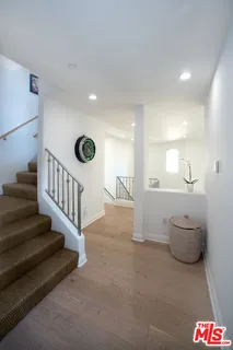 $2,495,000 | 838 17th Street, Unit 105, Santa Monica, CA 90403