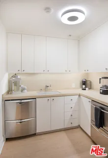 $2,495,000 | 838 17th Street, Unit 105, Santa Monica, CA 90403