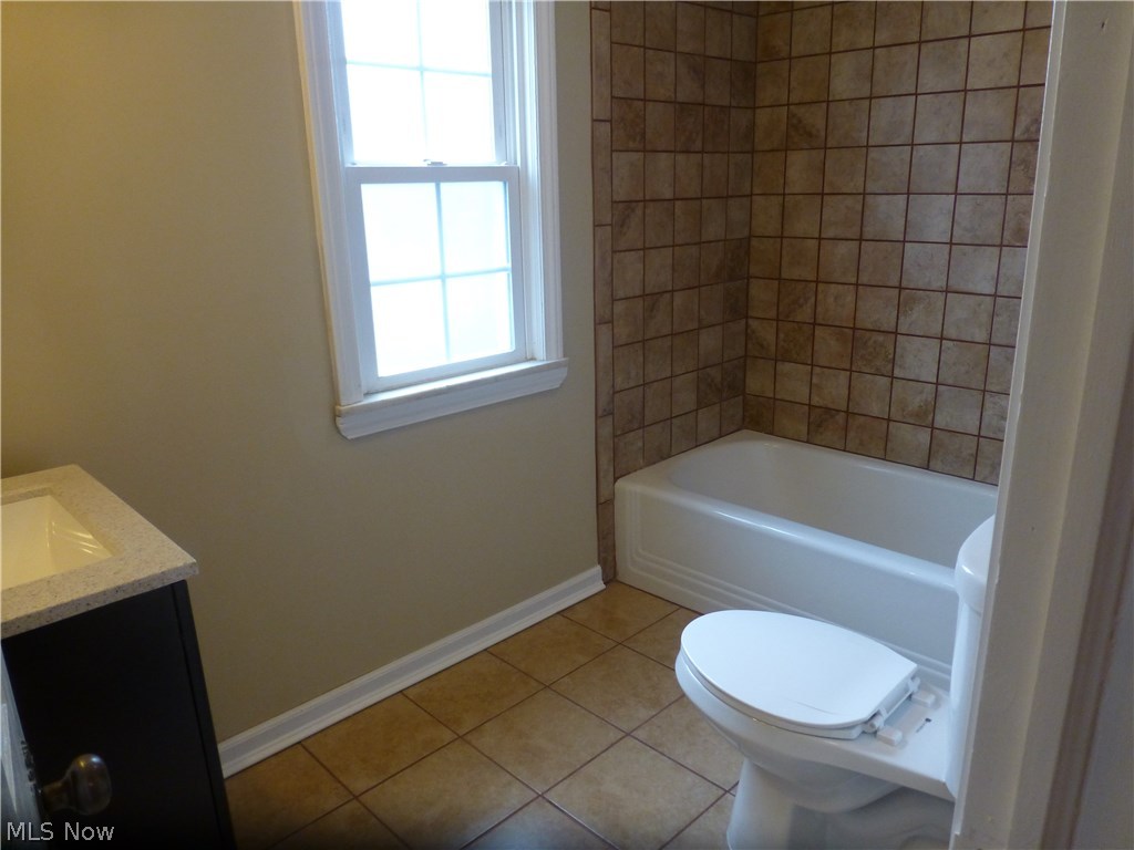 3752 Berkeley Road Cleveland Heights, OH 44118 - Photo 8 of 9