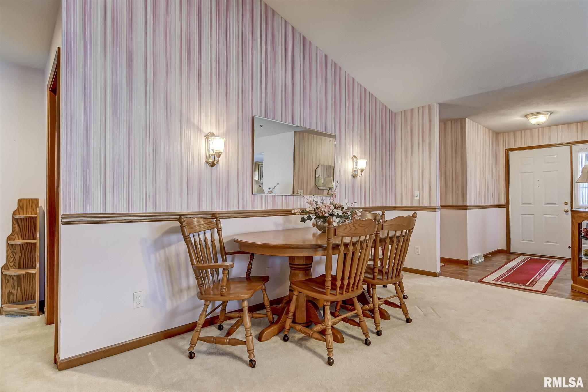 2815 Haggard Drive Springfield, IL 62711 - Photo 8 of 31