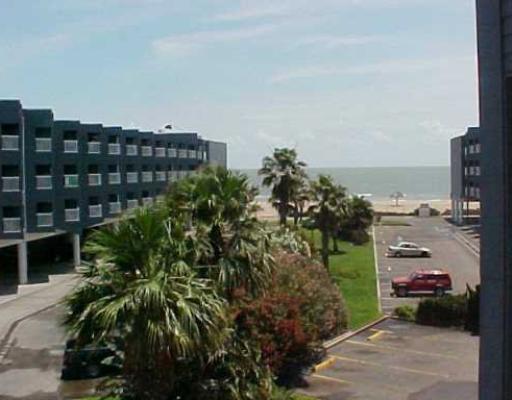 3938 Surfside, Unit 2223 2223 Corpus Christi, TX 78402 - Photo 8 of 9 a city view with tall buildings