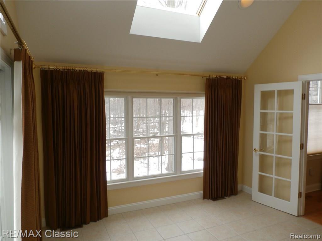 49673 Timber Trail Novi, MI 48374 - Photo 25 of 51 P3140217.JPG