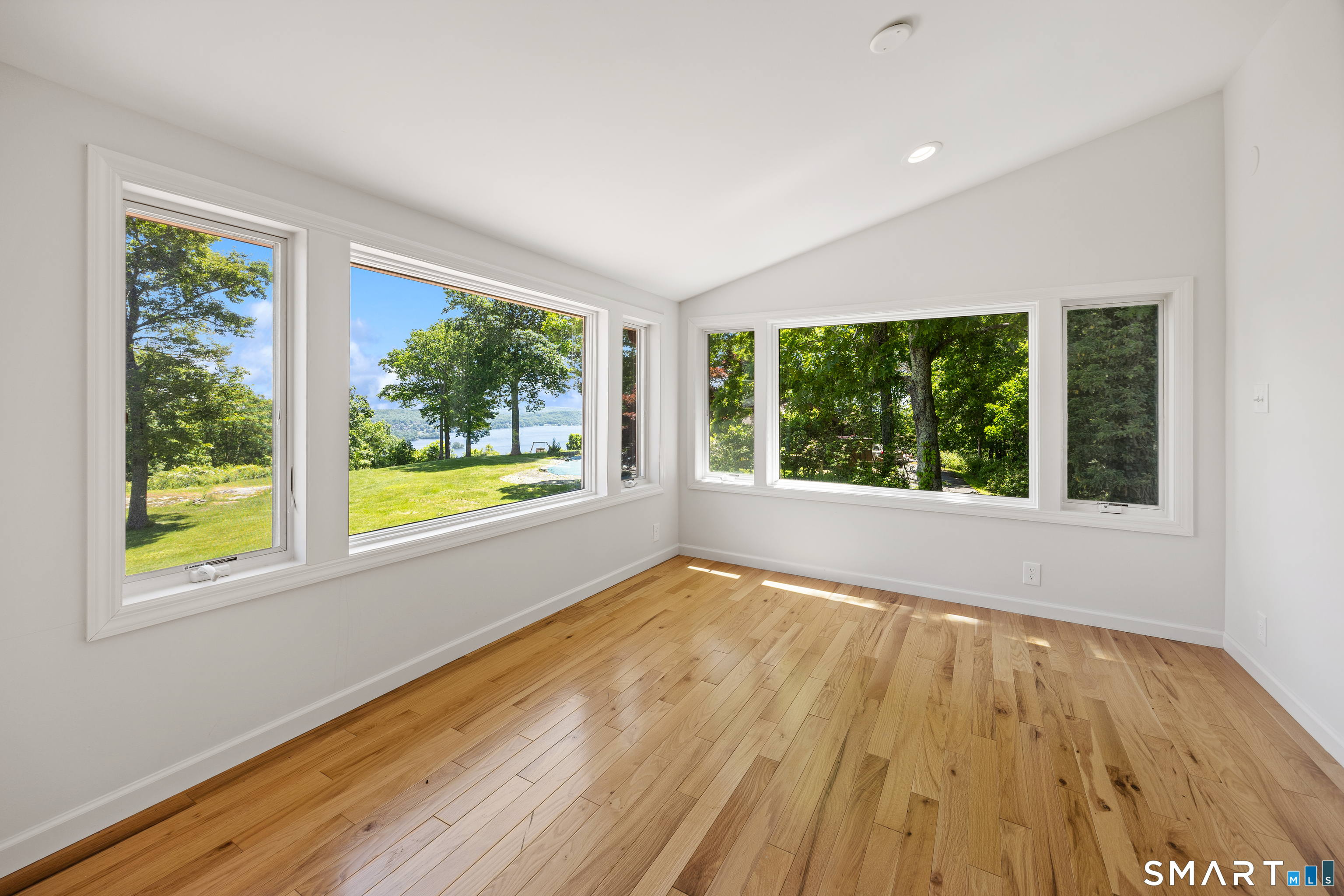 162 Short Woods Road New Fairfield, CT 06812 - Photo 19 of 40