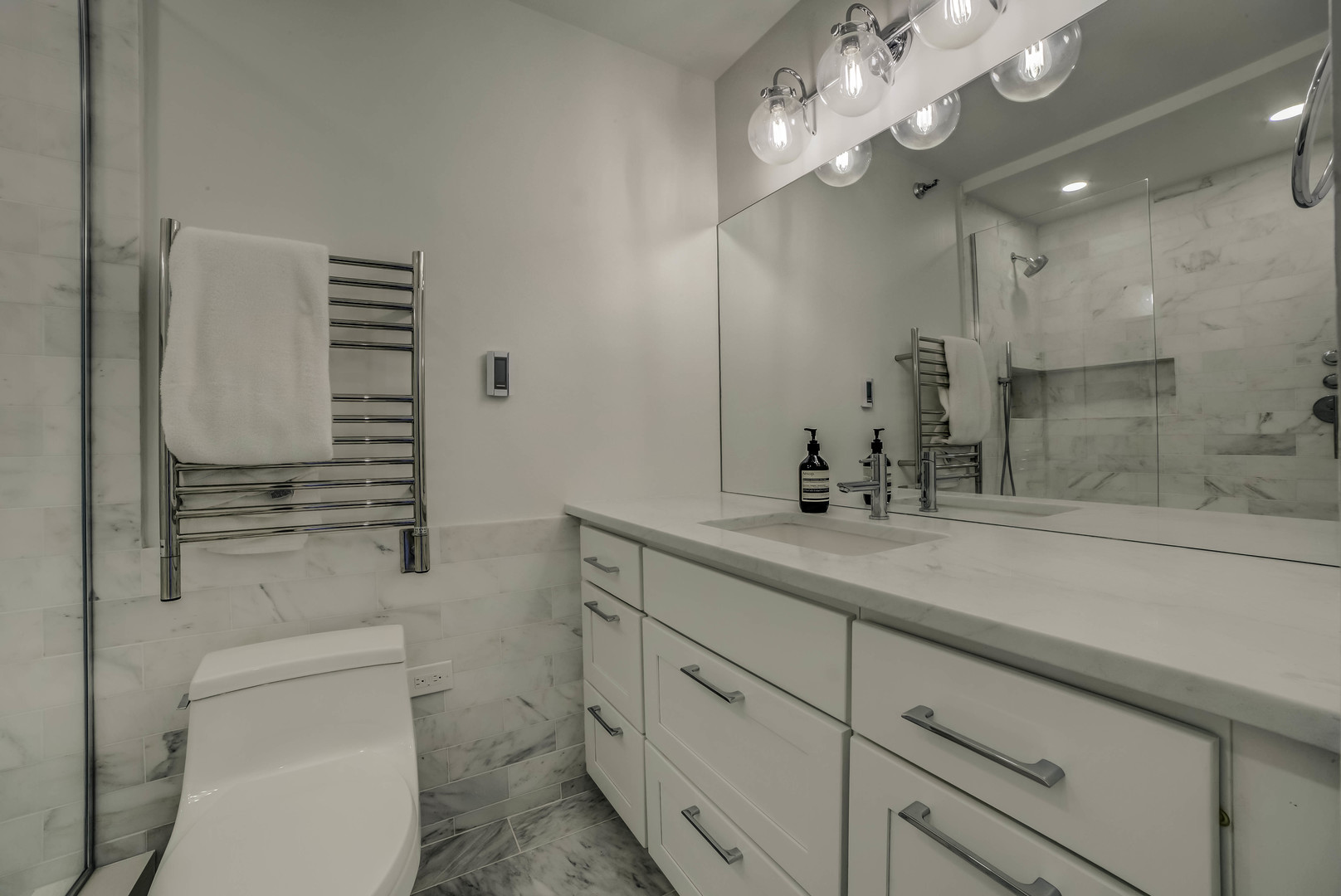 440 North McClurg Court, Unit 513 Chicago, IL 60611 - Photo 25 of 35