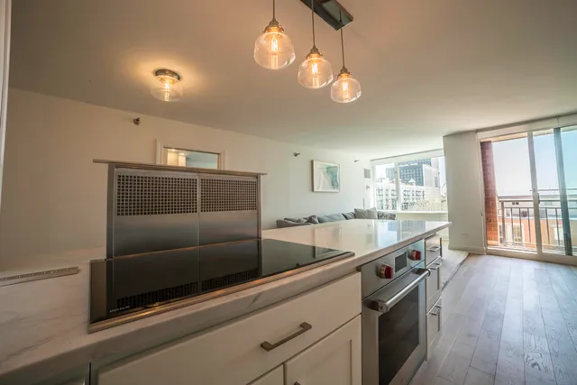 $4,000 | 440 North McClurg Court, Unit 513, Chicago, IL 60611