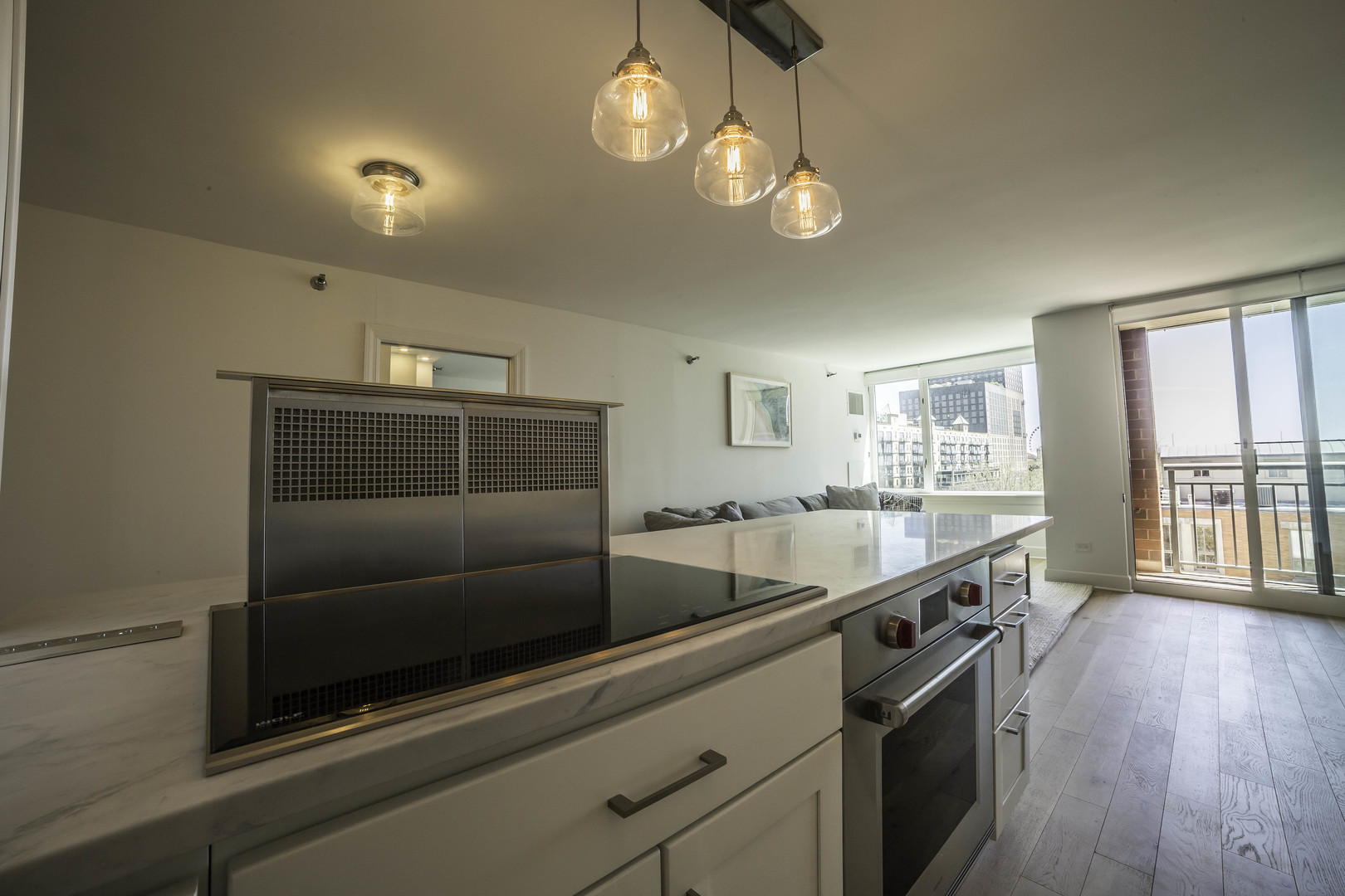 440 North McClurg Court, Unit 513 Chicago, IL 60611 - Photo 5 of 35