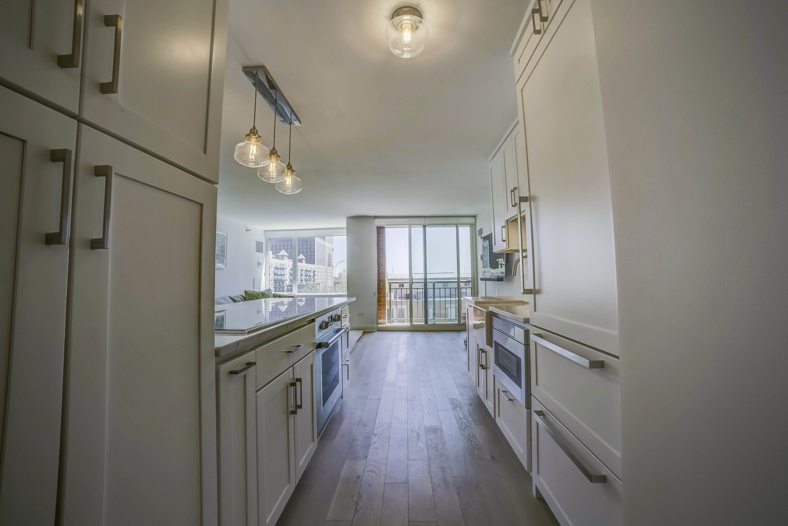 440 North McClurg Court, Unit 513 Chicago, IL 60611 - Photo 8 of 35