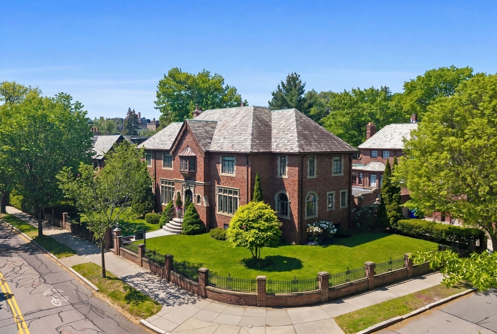98 Carlton Street Brookline, MA 02446 - Photo 2 of 40