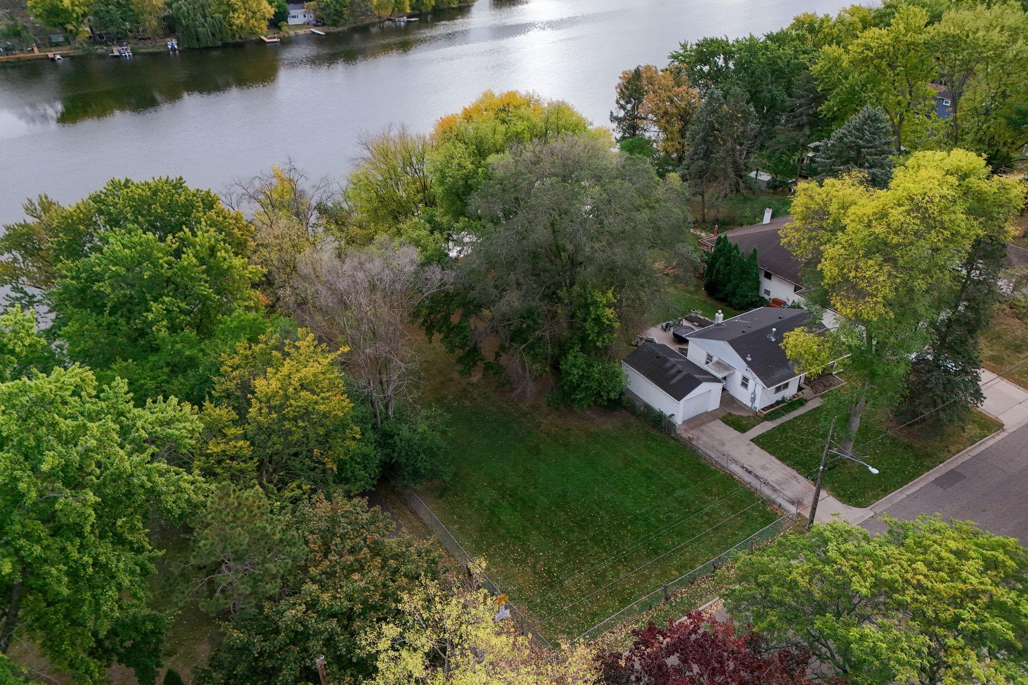 489 Gentry Avenue North Oakdale, MN 55128 - Photo 5 of 7