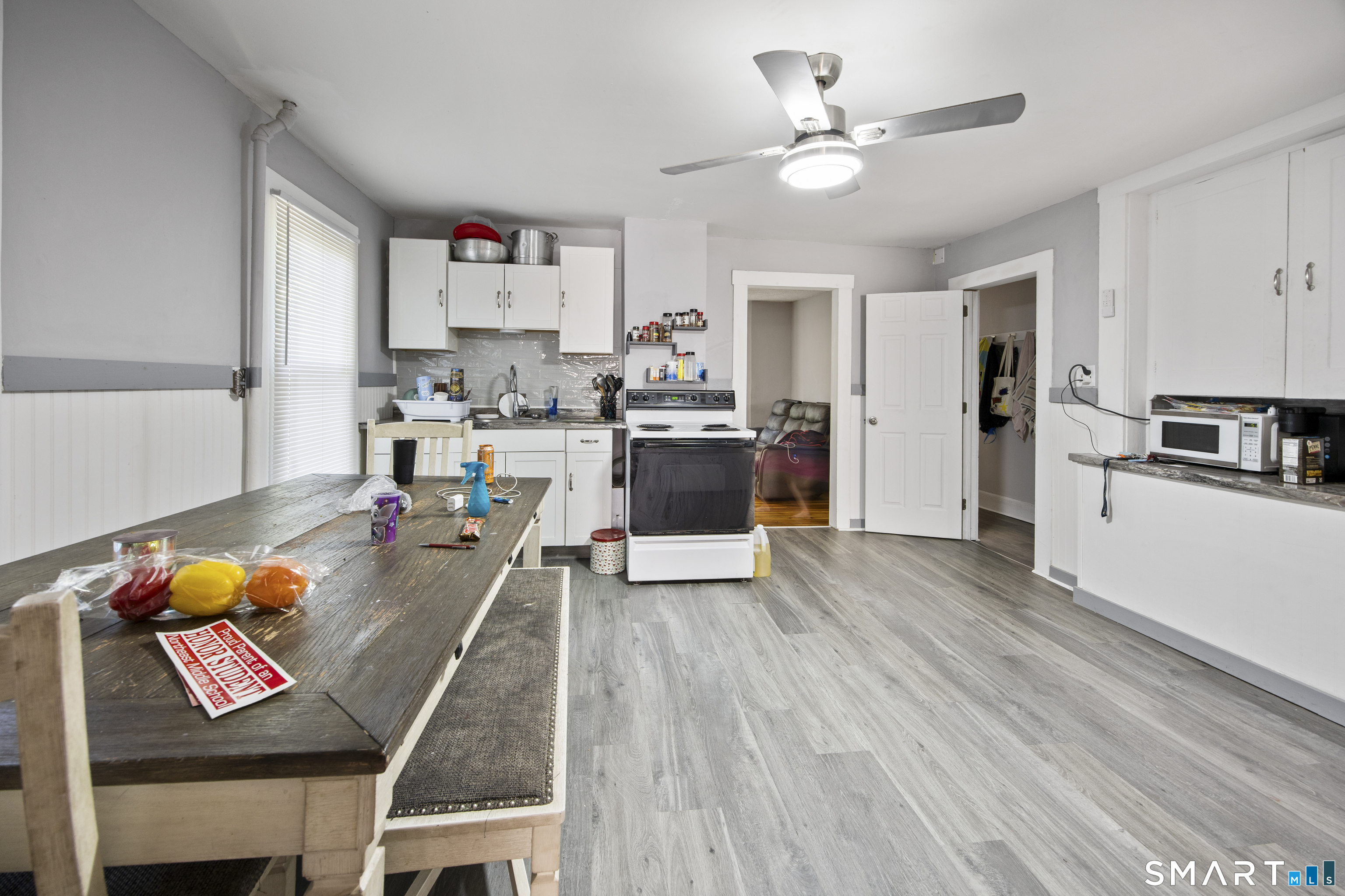 12 Arch Street Manchester, CT 06040 - Photo 23 of 40