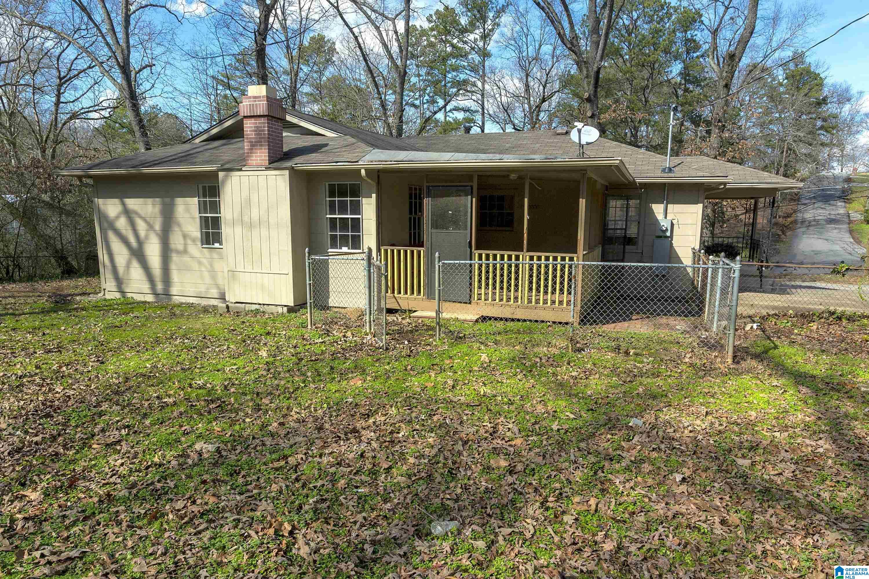 245 Sun Valley Road Birmingham, AL 35215 - Photo 2 of 27