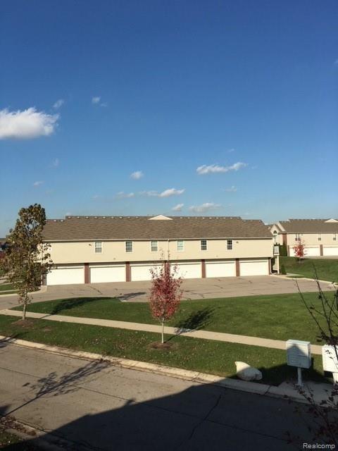 29603 Fox Run Circle Warren, MI 48092 - Photo 60 of 63