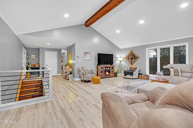 $789,900 | 176 Timberlake Drive, Rogersville, TN 37857