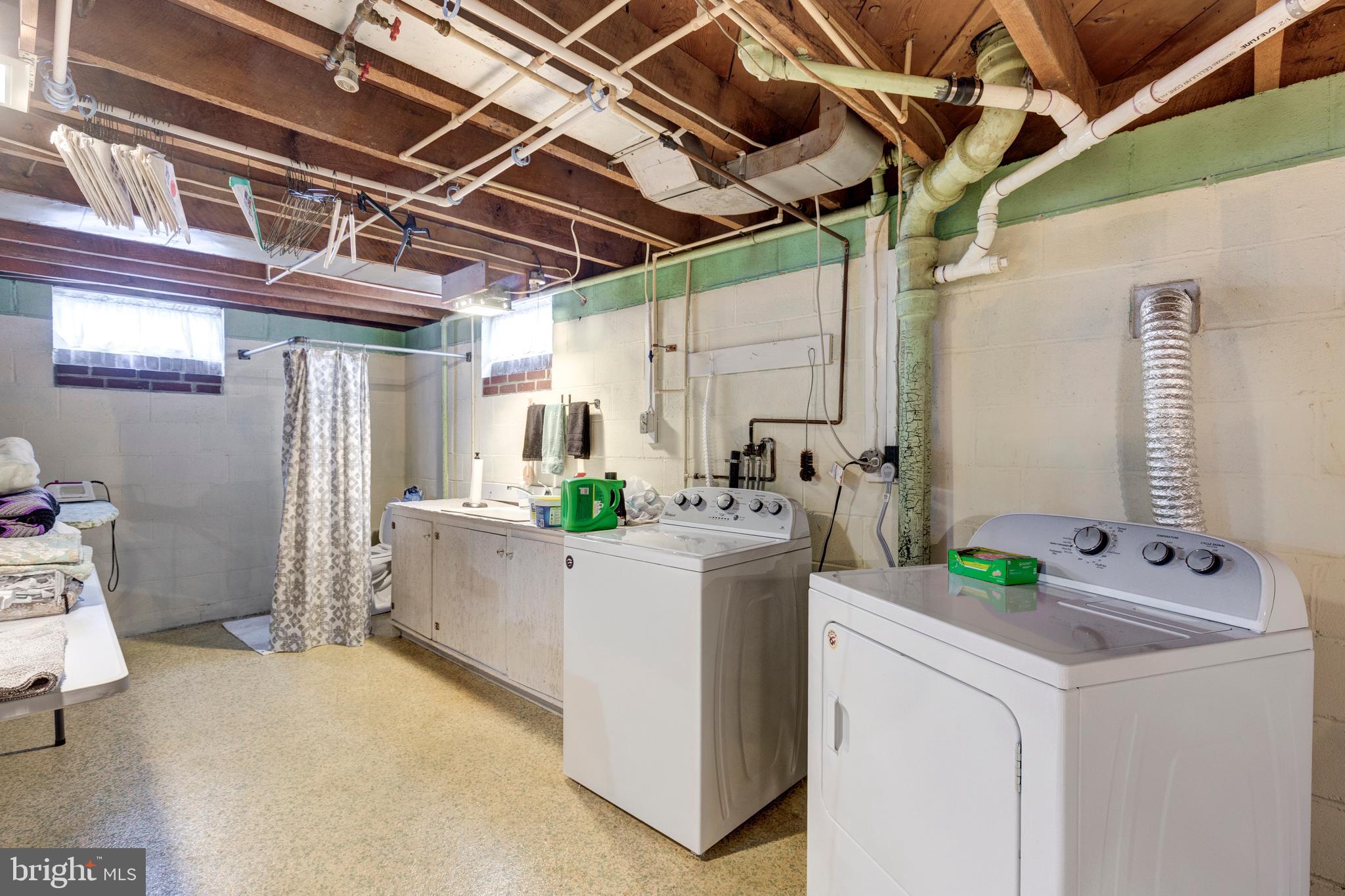 4220 Maple Grove Road Hampstead, MD 21074 - Photo 29 of 52 Washer and dryer plus a farmer's bath