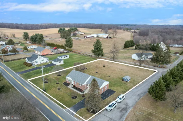 $438,000 | 4220 Maple Grove Road, Hampstead, MD 21074