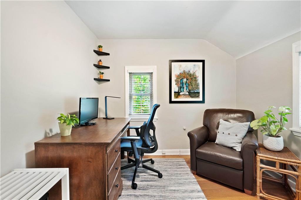 114 Lee Road Pittsburgh, PA 15237 - Photo 15 of 21 Gallery Image 15