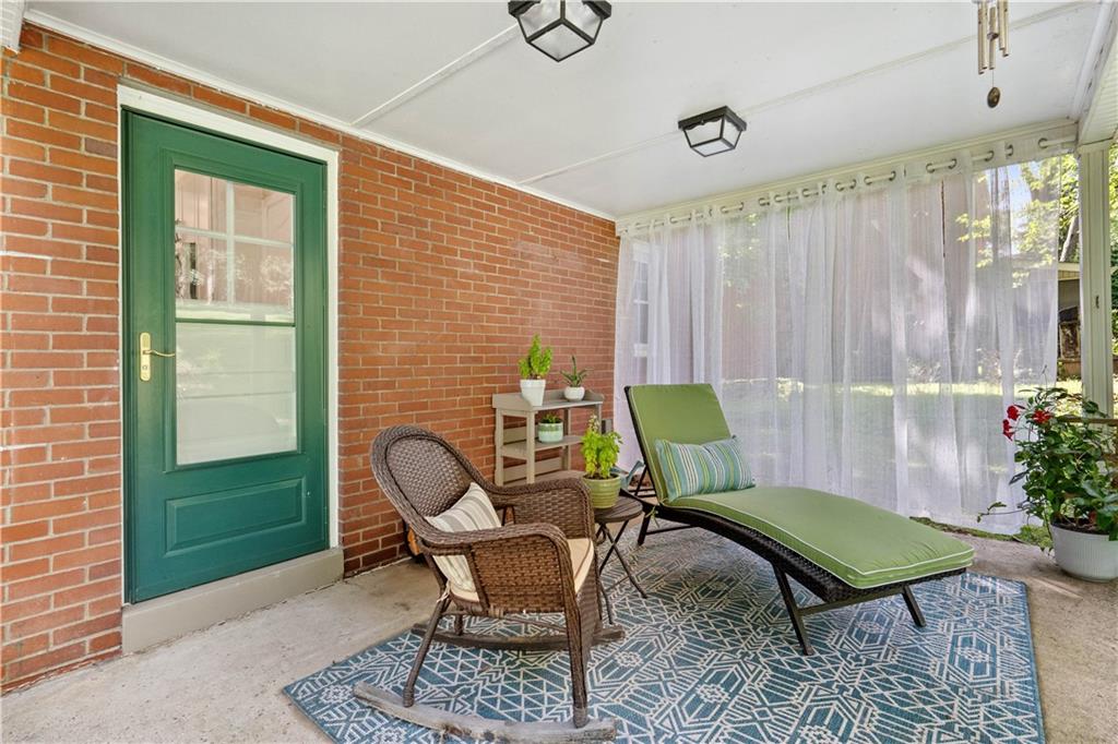 114 Lee Road Pittsburgh, PA 15237 - Photo 16 of 21 Gallery Image 16
