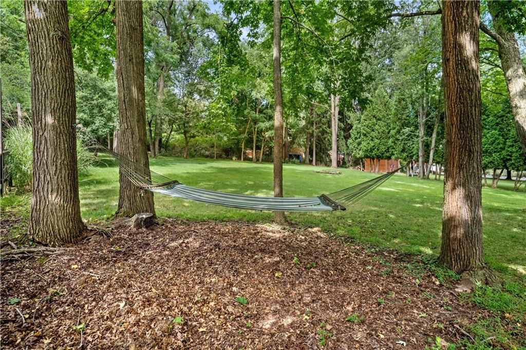 114 Lee Road Pittsburgh, PA 15237 - Photo 19 of 21 Gallery Image 19