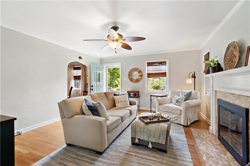 114 Lee Road Pittsburgh, PA 15237 - Photo 8 of 21 Gallery Image 8