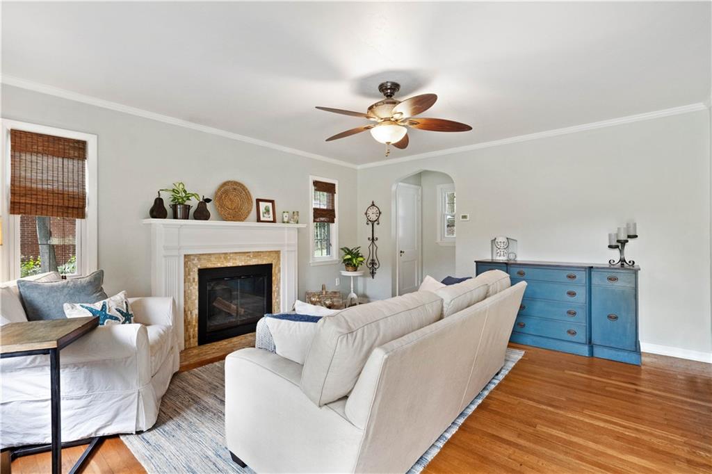 114 Lee Road Pittsburgh, PA 15237 - Photo 10 of 21 Gallery Image 10