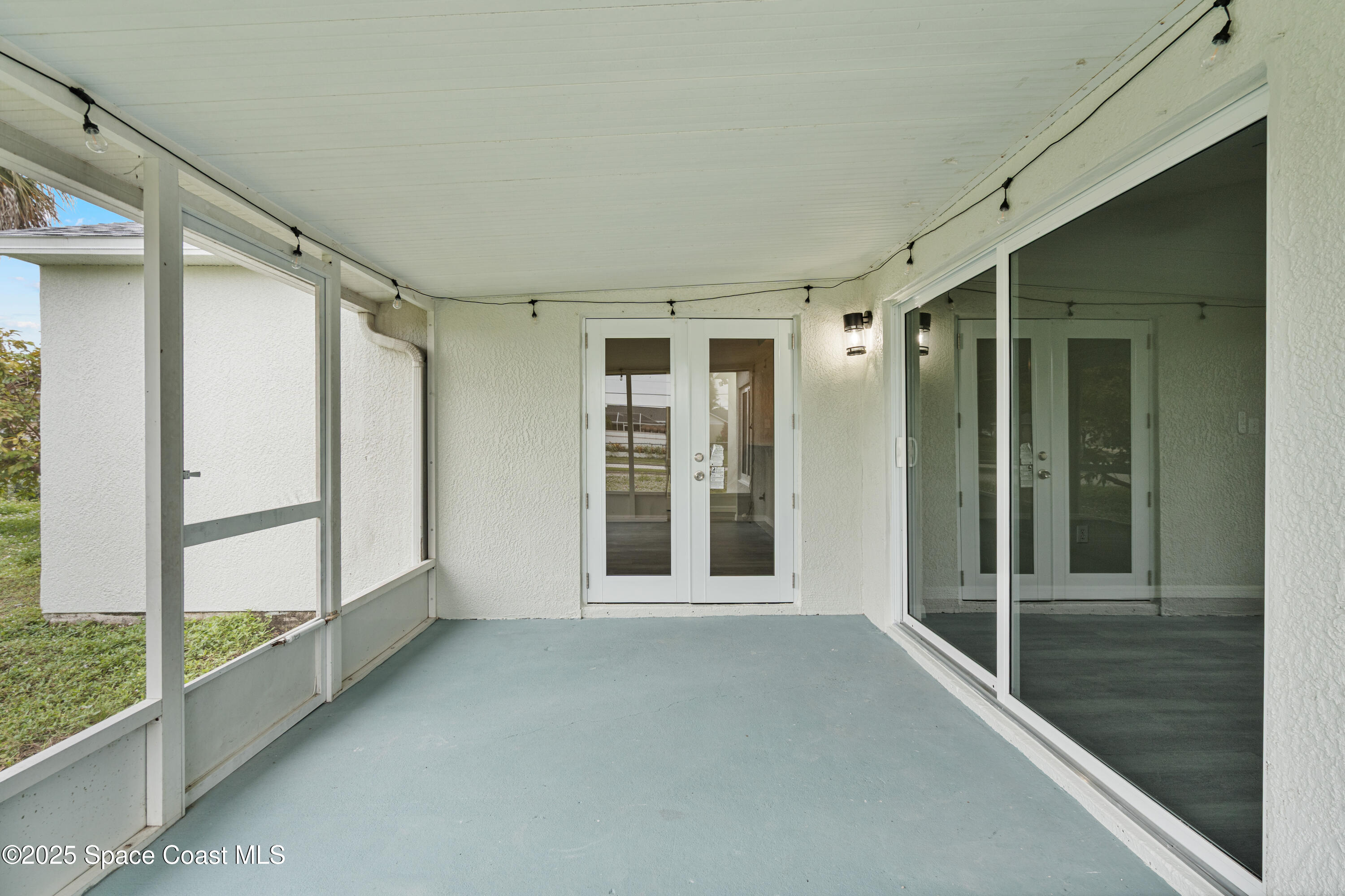 903 Raleigh Road Southeast Palm Bay, FL 32909 - Photo 26 of 30 Screened Lanai