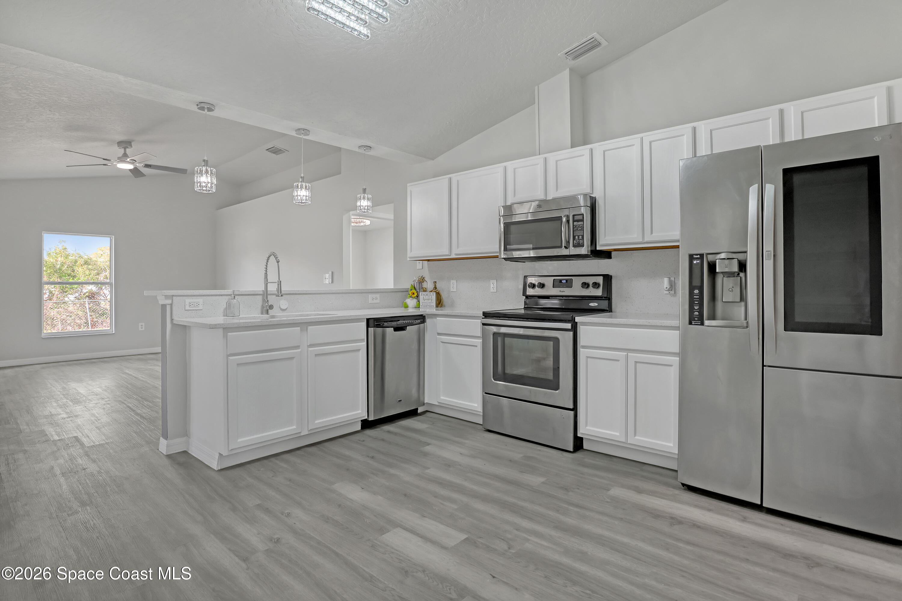903 Raleigh Road Southeast Palm Bay, FL 32909 - Photo 9 of 30 Kitchen