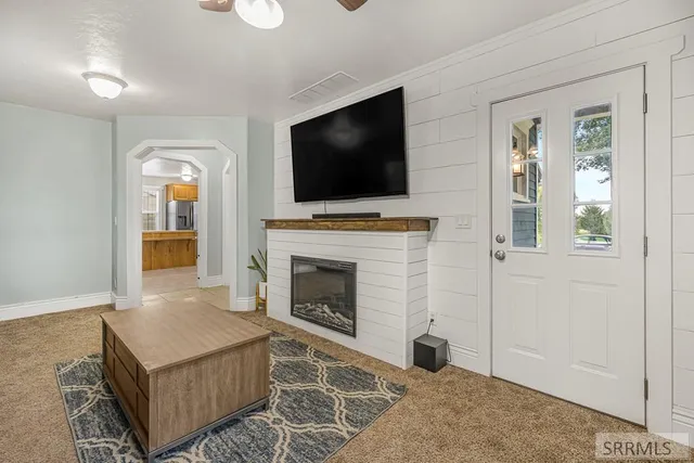 $353,000 | 4824 West Broadway Street, Idaho Falls, ID 83402