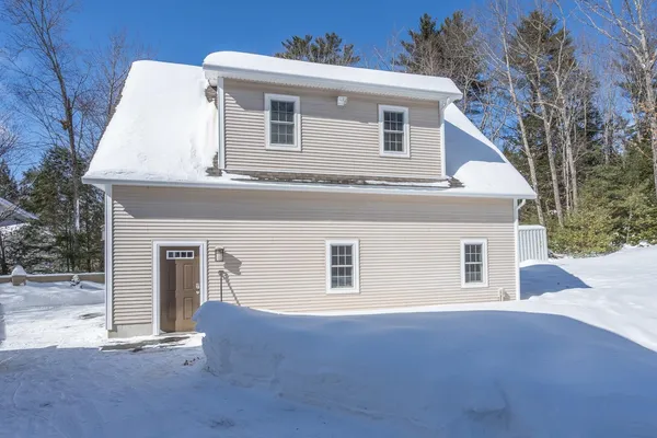 $2,000 | 115 Great Pine Circle, Unit B, Farmington, NH 03835