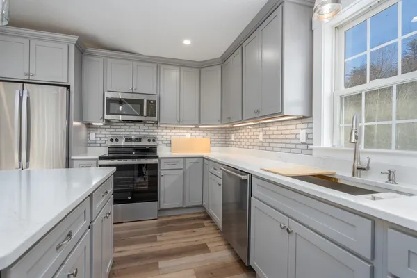 $2,000 | 115 Great Pine Circle, Unit B, Farmington, NH 03835