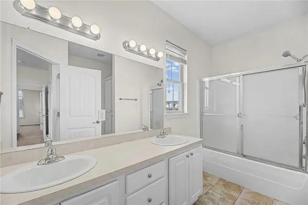$270,000 | 5245 Overland Drive, Unit B25, Lawrence, KS 66049