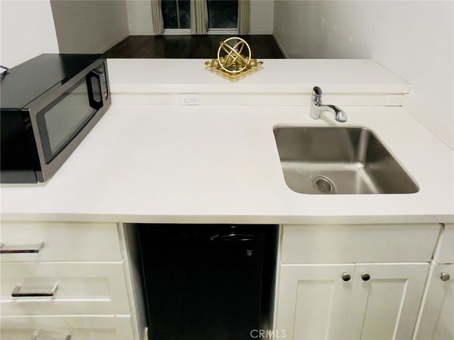 a close view of sink and tap