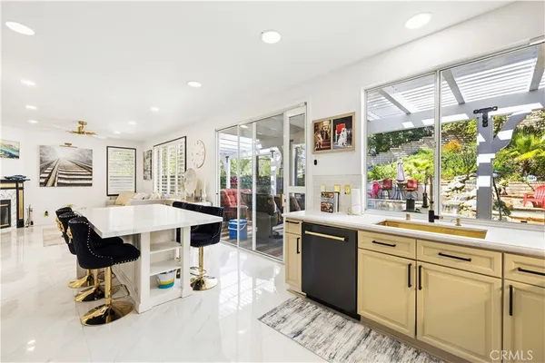 $1,179,000 | 23233 Sageview Court, Valencia, CA 91354