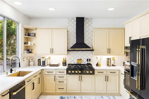 $1,179,000 | 23233 Sageview Court, Valencia, CA 91354