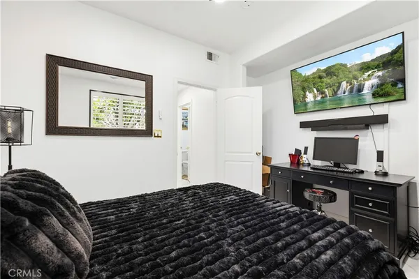 $1,179,000 | 23233 Sageview Court, Valencia, CA 91354