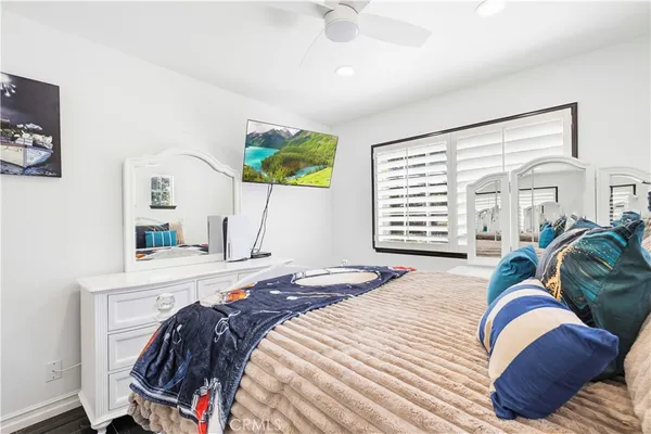 $1,179,000 | 23233 Sageview Court, Valencia, CA 91354