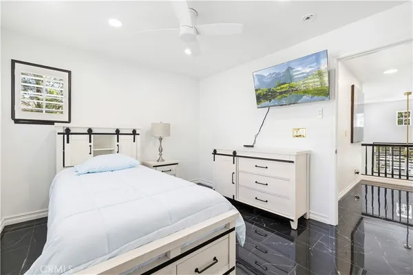 $1,179,000 | 23233 Sageview Court, Valencia, CA 91354