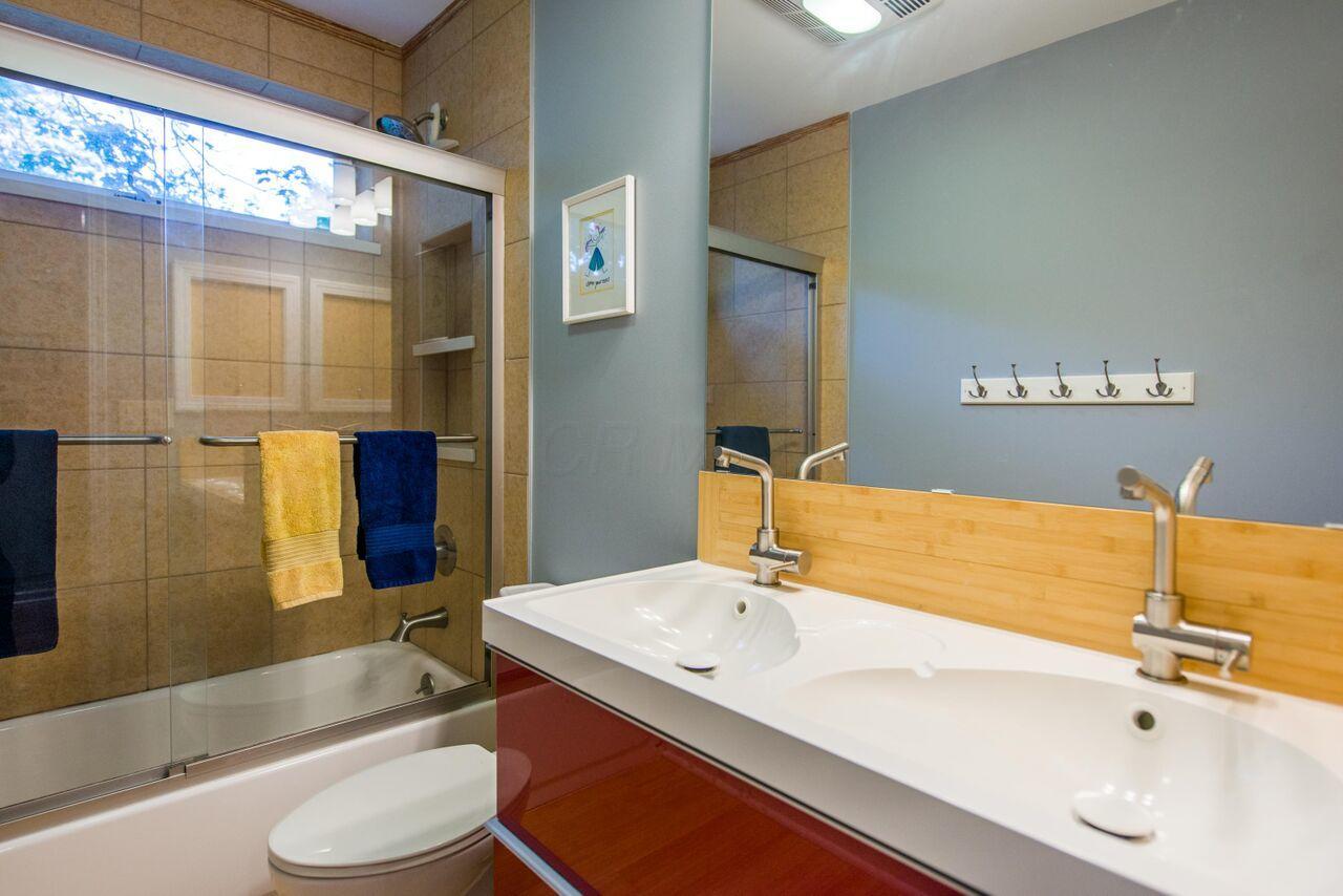 2799 Nottingham Road Upper Arlington, OH 43221 - Photo 16 of 53 Gallery Image 16
