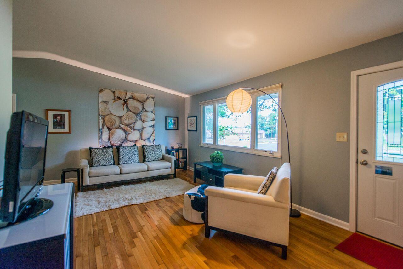 2799 Nottingham Road Upper Arlington, OH 43221 - Photo 3 of 53 Gallery Image 3