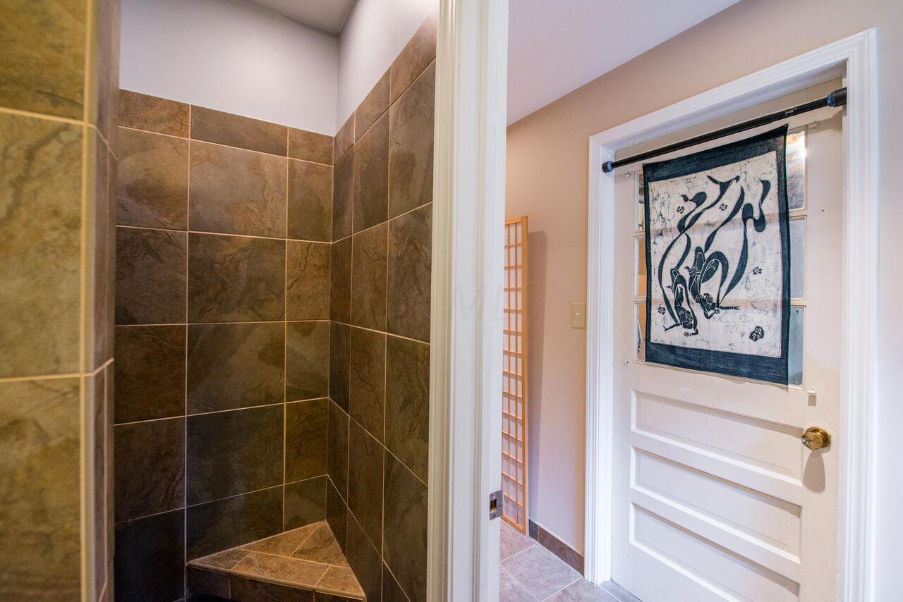2799 Nottingham Road Upper Arlington, OH 43221 - Photo 39 of 53 Gallery Image 39
